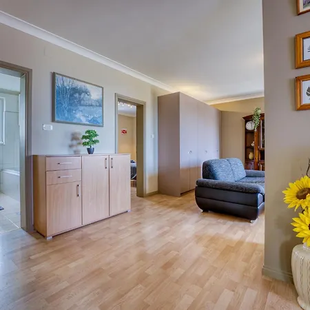 Palms By Interhome * Matulji