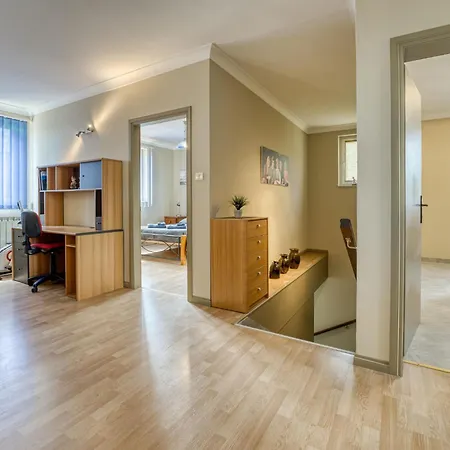 Palms By Interhome * Matulji