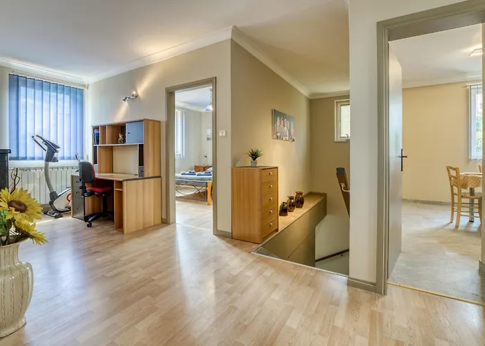 Palms By Interhome * Matulji